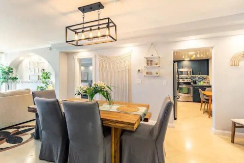 Copropriété à vendre à Hollywood, Floride: 1 chambre, 99.41 m2 № 2089706 - photo 7