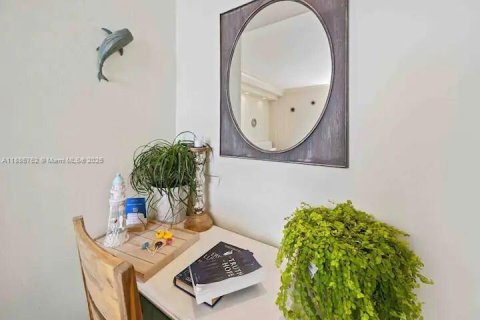 Copropriété à vendre à Hollywood, Floride: 1 chambre, 99.41 m2 № 2089706 - photo 14