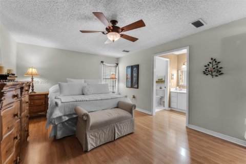 Casa en venta en Miami, Florida, 3 dormitorios, 175.77 m2 № 2075876 - foto 30