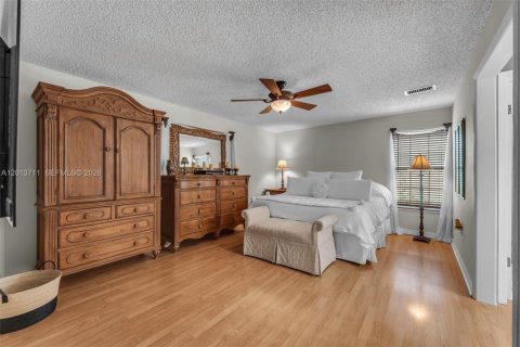 Casa en venta en Miami, Florida, 3 dormitorios, 175.77 m2 № 2075876 - foto 29