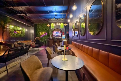 Propiedad comercial en venta en Doral, Florida № 1992175 - foto 21