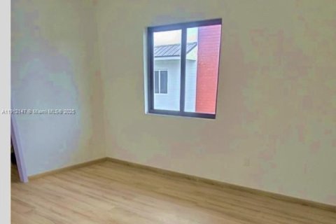 Touwnhouse à vendre à Florida City, Floride: 4 chambres, 124.02 m2 № 1968232 - photo 5