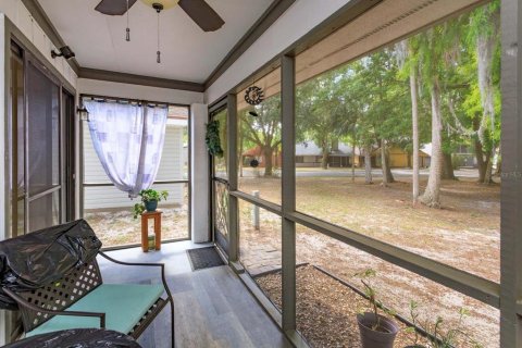 Townhouse in Winter Springs, Florida 2 bedrooms, 108.32 sq.m. № 1678207 - photo 16