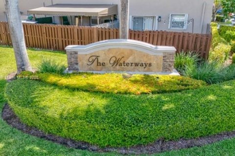 Adosado en venta en Cutler Bay, Florida, 3 dormitorios, 145.11 m2 № 2034800 - foto 26