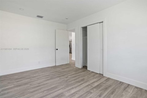 Купить виллу или дом в Холливуд, Флорида 4 спальни, 169.73м2, № 2043363 - фото 28