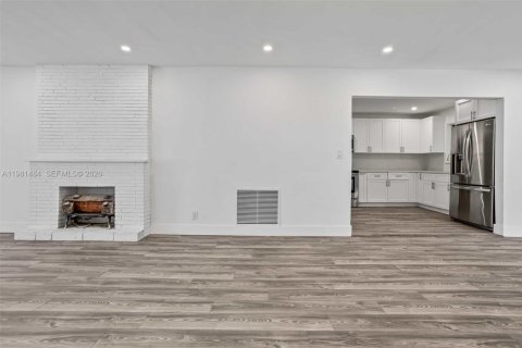 Купить виллу или дом в Холливуд, Флорида 4 спальни, 169.73м2, № 2043363 - фото 9