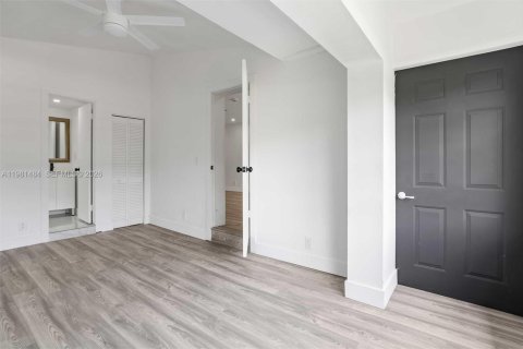 Купить виллу или дом в Холливуд, Флорида 4 спальни, 169.73м2, № 2043363 - фото 25