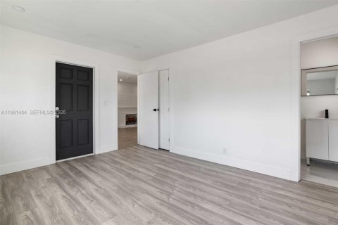 Купить виллу или дом в Холливуд, Флорида 4 спальни, 169.73м2, № 2043363 - фото 21