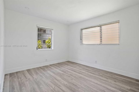 Купить виллу или дом в Холливуд, Флорида 4 спальни, 169.73м2, № 2043363 - фото 29