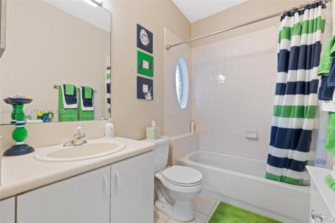 Villa ou maison à louer à Homestead, Floride: 3 chambres, 191.19 m2 № 1987491 - photo 14