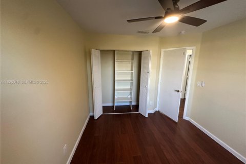 Casa en alquiler en Tamarac, Florida, 4 dormitorios, 176.14 m2 № 1984643 - foto 21