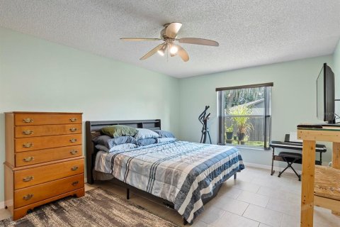 Villa ou maison à vendre à Deltona, Floride: 3 chambres, 167.97 m2 № 1915046 - photo 13