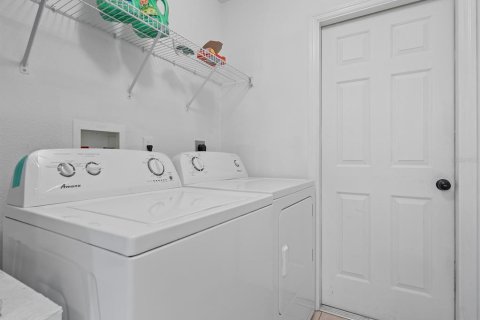 Villa ou maison à vendre à Deltona, Floride: 3 chambres, 167.97 m2 № 1915046 - photo 18