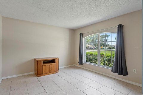 Villa ou maison à vendre à Deltona, Floride: 3 chambres, 167.97 m2 № 1915046 - photo 5