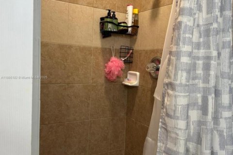 Villa ou maison à vendre à Port St. Lucie, Floride: 2 chambres, 94.95 m2 № 1933918 - photo 10