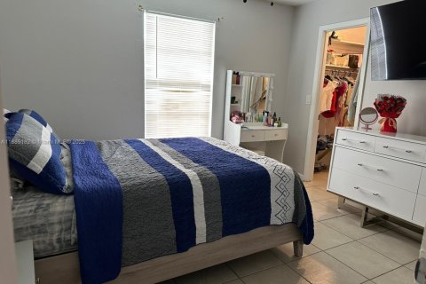 Villa ou maison à vendre à Port St. Lucie, Floride: 2 chambres, 94.95 m2 № 1933918 - photo 9