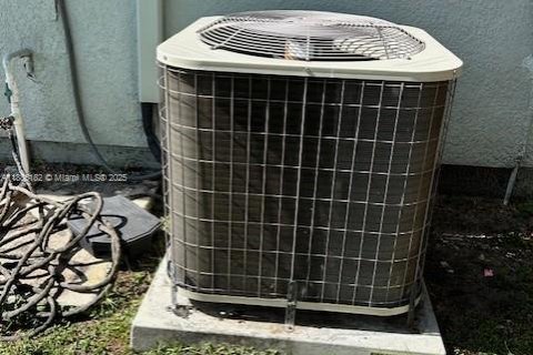 Villa ou maison à vendre à Port St. Lucie, Floride: 2 chambres, 94.95 m2 № 1933918 - photo 16