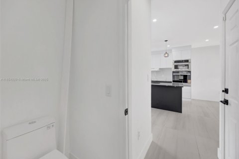 Купить таунхаус в Хомстед, Флорида 3 спальни, 135.27м2, № 1872001 - фото 17