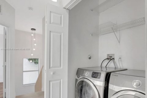 Купить таунхаус в Хомстед, Флорида 3 спальни, 135.27м2, № 1872001 - фото 29
