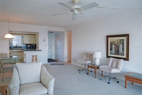 Condominio en venta en Saint Pete Beach, Florida, 1 dormitorio, 96.25 m2 № 2205200 - foto 14