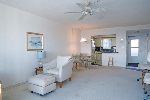 Condominio en venta en Saint Pete Beach, Florida, 1 dormitorio, 96.25 m2 № 2205200 - foto 15