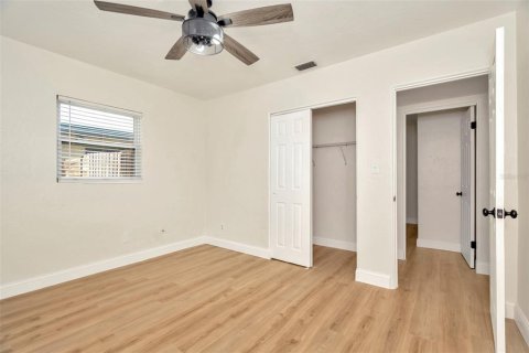 House in Largo, Florida 3 bedrooms, 134.71 sq.m. № 1854180 - photo 26