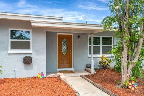 House in Largo, Florida 3 bedrooms, 134.71 sq.m. № 1854180 - photo 7
