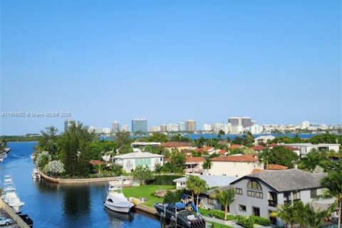 Copropriété à louer à North Miami, Floride: 2 chambres, 91.97 m2 № 1956645 - photo 4