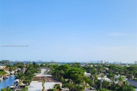Copropriété à louer à North Miami, Floride: 2 chambres, 91.97 m2 № 1956645 - photo 7
