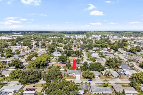 House in Palm Harbor, Florida 3 bedrooms, 150.13 sq.m. № 1876161 - photo 29