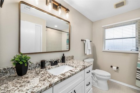 House in Palm Harbor, Florida 3 bedrooms, 150.13 sq.m. № 1876161 - photo 18