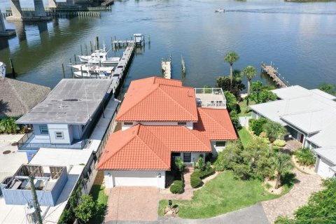 Купить виллу или дом в Порт-Оранж, Флорида 6 комнат, 332.03м2, № 1905804 - фото 3