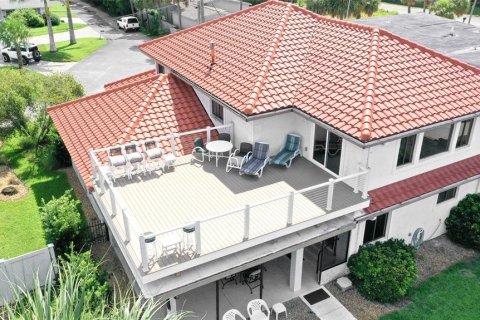 Купить виллу или дом в Порт-Оранж, Флорида 6 комнат, 332.03м2, № 1905804 - фото 14