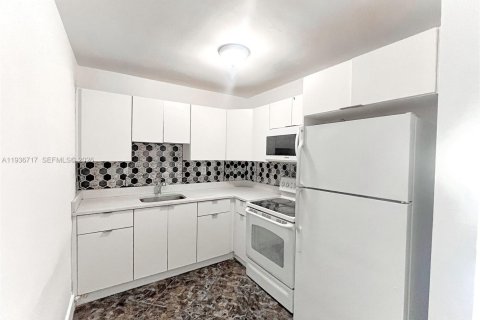 Villa ou maison à louer à Miami, Floride: 3 chambres, 141.21 m2 № 1994801 - photo 27