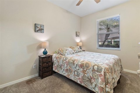 Condo in Bradenton, Florida, 2 bedrooms  № 1655664 - photo 12