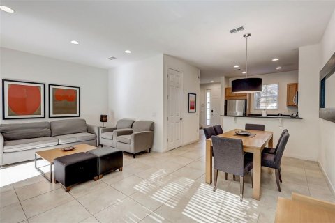 Townhouse in Kissimmee, Florida 2 bedrooms, 119.84 sq.m. № 1766061 - photo 8