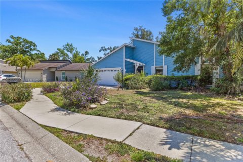 House in Sarasota, Florida 3 bedrooms, 149.67 sq.m. № 2001997 - photo 2