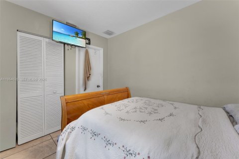 Adosado en venta en Miami Gardens, Florida, 3 dormitorios, 96.06 m2 № 2027961 - foto 23