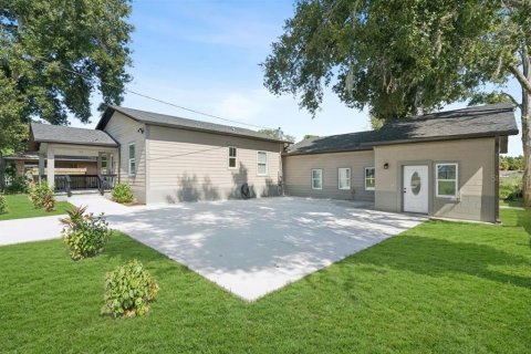 Villa ou maison à vendre à Winter Haven, Floride: 4 chambres, 207.17 m2 № 2305113 - photo 2