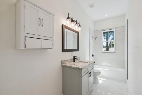 Villa ou maison à vendre à Winter Haven, Floride: 4 chambres, 207.17 m2 № 2305113 - photo 12