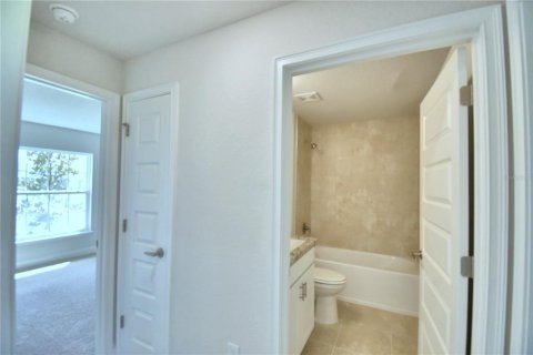 House in Auburndale, Florida 4 bedrooms, 163.04 sq.m. № 2215232 - photo 22