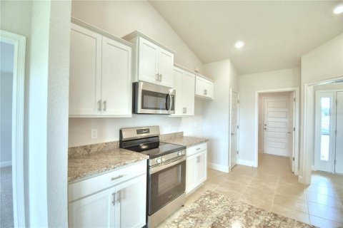 House in Auburndale, Florida 4 bedrooms, 163.04 sq.m. № 2215232 - photo 9