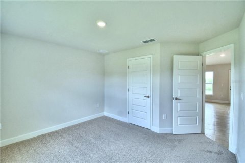 House in Auburndale, Florida 4 bedrooms, 163.04 sq.m. № 2215232 - photo 19