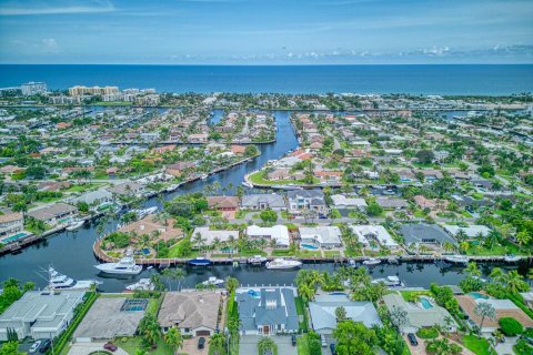Casa en alquiler en Deerfield Beach, Florida, 5 dormitorios, 325.25 m2 № 1171166 - foto 1