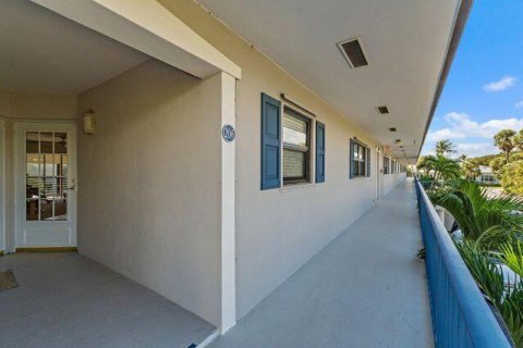Copropriété à vendre à Jupiter, Floride: 2 chambres, 98.76 m2 № 2400836 - photo 2