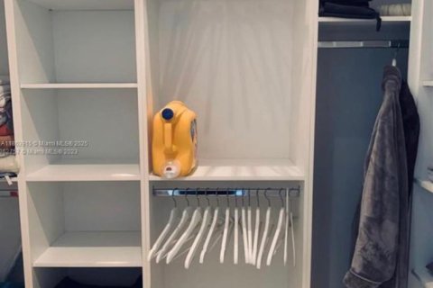 Touwnhouse à louer à Key Biscayne, Floride: 1 chambre, 72.09 m2 № 2015314 - photo 7