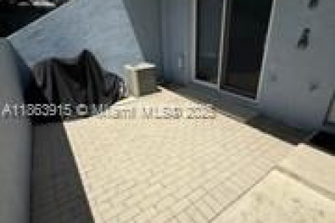 Touwnhouse à louer à Key Biscayne, Floride: 1 chambre, 72.09 m2 № 2015314 - photo 8