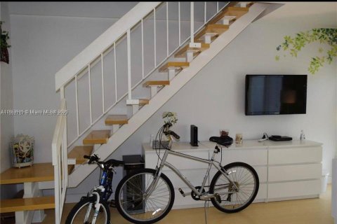 Touwnhouse à louer à Key Biscayne, Floride: 1 chambre, 72.09 m2 № 2015314 - photo 3