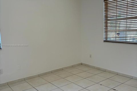 Condo in Hialeah, Florida, 1 bedroom  № 1494514 - photo 21