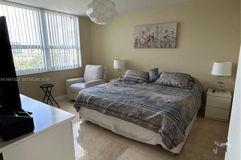 Condominio en venta en Aventura, Florida, 2 dormitorios, 109.16 m2 № 2003686 - foto 24